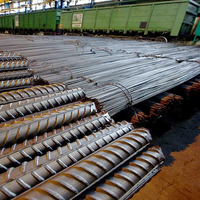 What is the difference between bar and rebar?